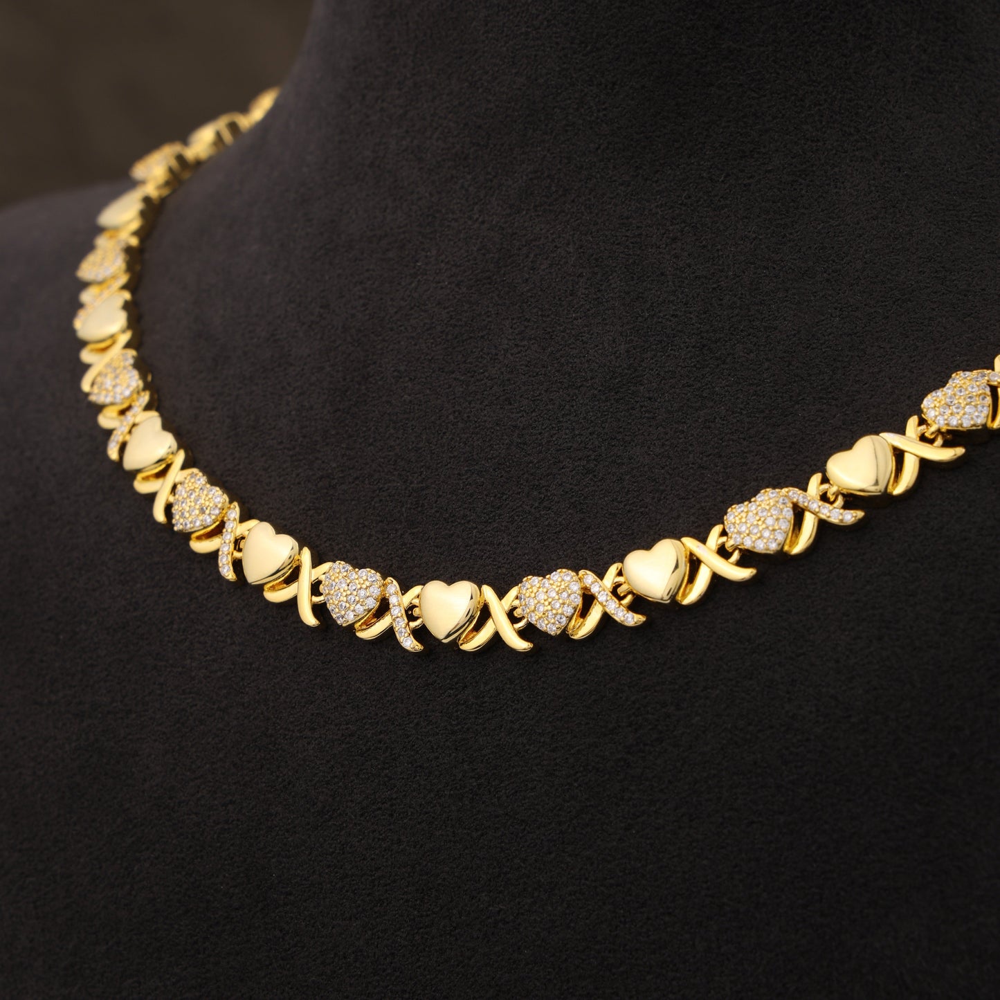 Gold Diamond Gemstone Necklace